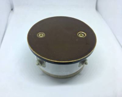 фото комбинированная распаячная (монтажная) коробка "карамель" с круглой крышкой, подрозетник береза