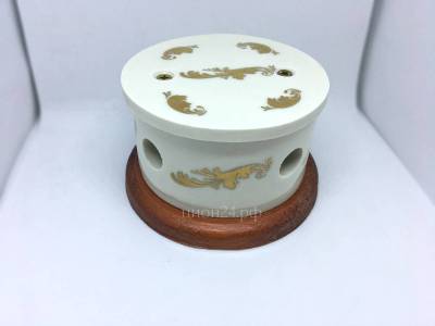 фото распаячная (монтажная) коробка "золото" с круглой крышкой полная деколь, подрозетник вишня