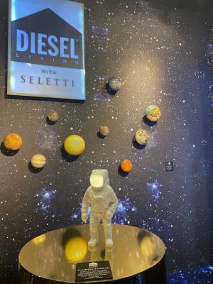 Настольная лампа декоративная Seletti Diesel Living with Seletti 10939 фото