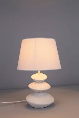 Настольная лампа декоративная Omnilux Lorraine OML-82214-01